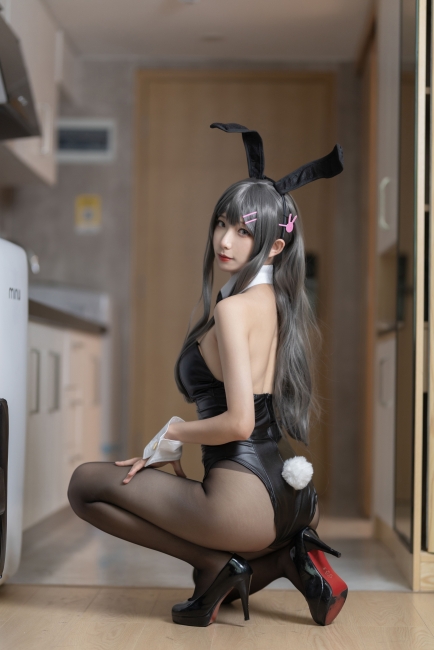 GalleryEpic.com_13(3).thumb.jpg.fe0f1d4c05c56b7768652e252bab5814.jpg