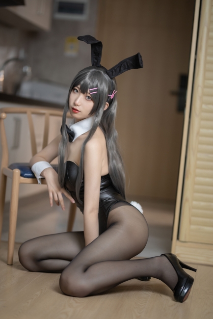 GalleryEpic.com_16(3).thumb.jpg.ed86a0ce5b082657c08ab0d9d928f01f.jpg