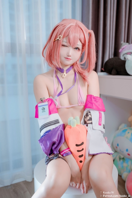sharecosplay.com_20.thumb.jpg.8e96f8e7d8ff11345fda410451077a35.jpg